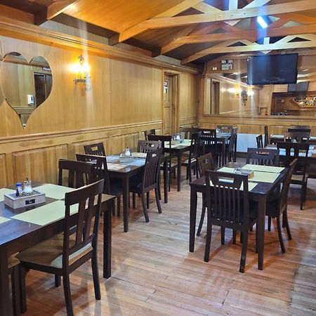 Hostal Balmaceda Punta Arenas Exterior photo