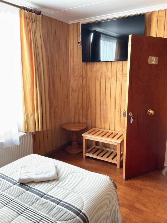 Hostal Balmaceda Punta Arenas Exterior photo